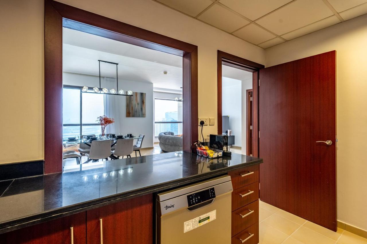 Spacious 2br - Eye & Sea View - Jbr شقة *