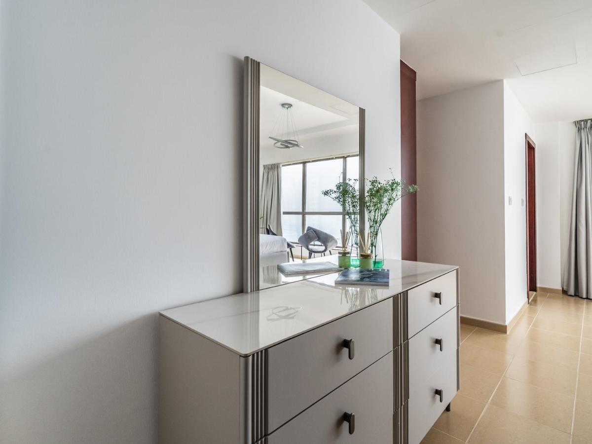 شقة Spacious 2br - Eye & Sea View - Jbr *